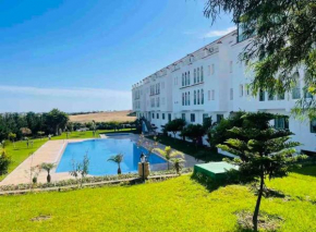 Luxurious holiday apartment achakar pool &beach